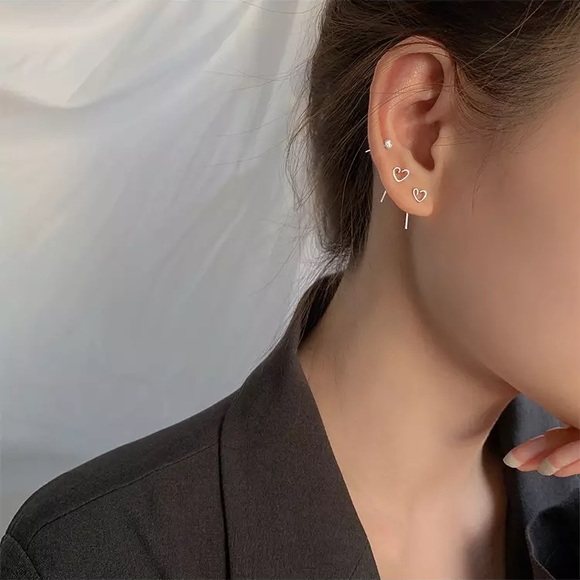 🔴𝟭𝟬/$𝟮𝟱🔴NEW Gold Heart Simple Stud Earrings - Picture 8 of 12